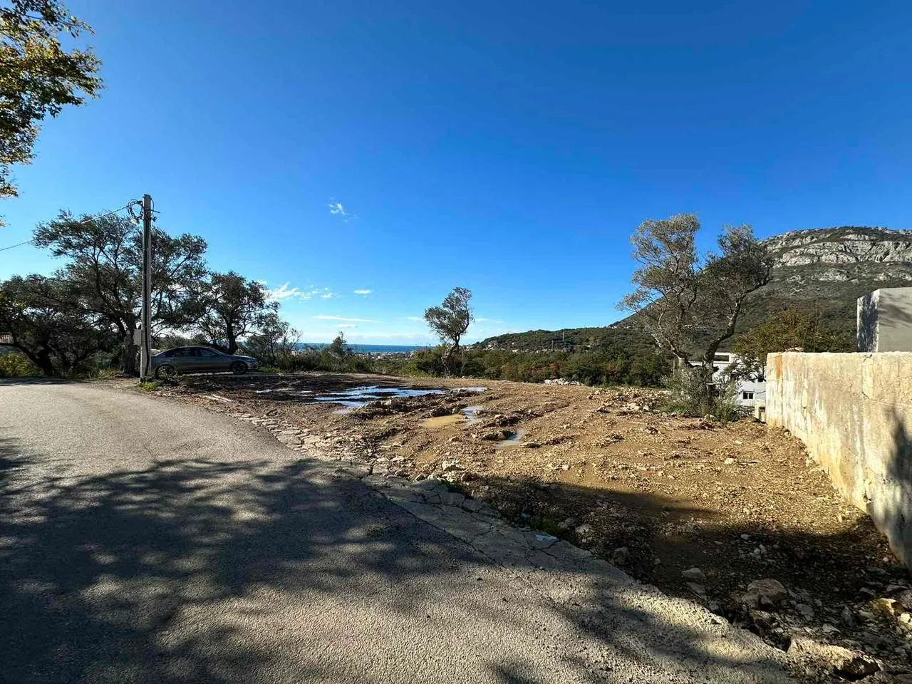 Plot for sale in Bar with a sea view 